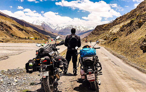 manali lo leh bike tour