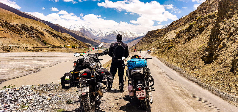 manali lo leh bike tour