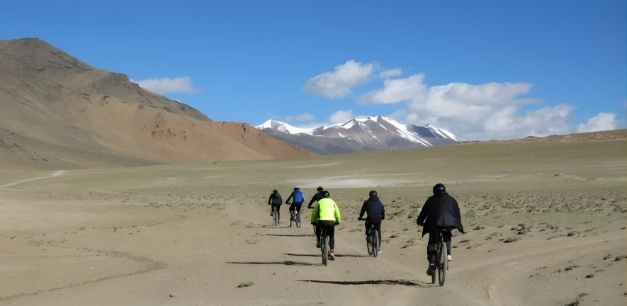 Manali to Leh Cycling Adventure Tour