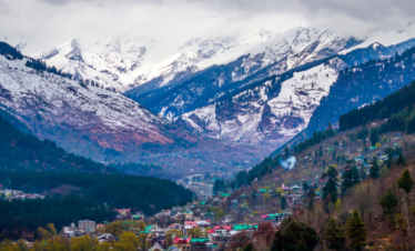 Manali – Sissu Snow Ride via Atal Tunnel Motorcycle Tour
